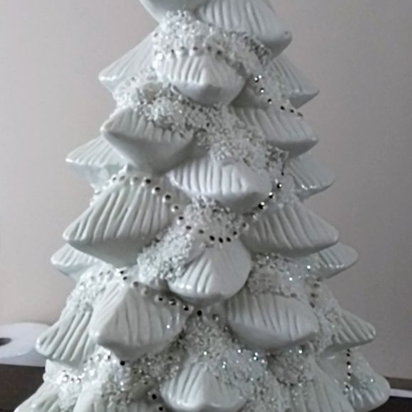 Vintage Ceramic 10" Christmas Tree Music Box ~ Breast Cancer Research Foundation - Picture 7 of 14